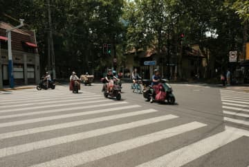 上海市で電動バイク販売店が大規模休業―中国メディア