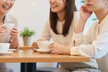 痛々しいからやめて…　みっともない大人の特徴　「ドリンクバーで……」