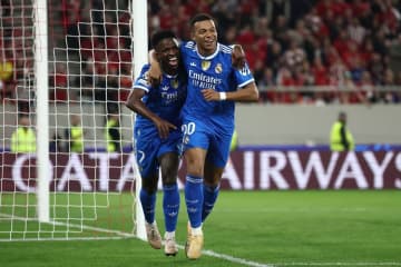 エムバペわずか７分間でハットトリック　ＣＬ４得点に欧州サッカー連盟「紛れもなくスター」