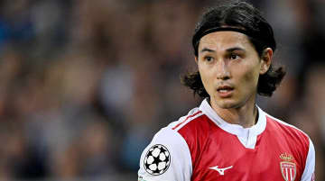 南野拓実がCL日本人最多の6ゴール目を記録！チームは2度のリードを守り切れず