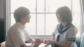 シベリアンハスキー「ふたりだけで」MVに出演している女性は?