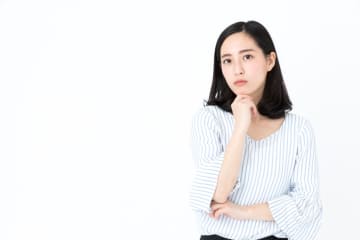 友人に車を出してもらい「高速代の半額」を支払い→後日「全額負担が常識」と知りショック！ 無免許なのですが“運転へのお礼”ってどうすべきなのでしょうか…？