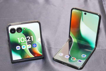 AIキーが追加された「razr 60 ultra」 4.0インチ外画面とLook & Talkで縦折りスマホの活用範囲が広がる（石野純也）
