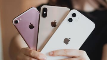 スマホは何年使える？ OSアップデート期間とバッテリー寿命で考える