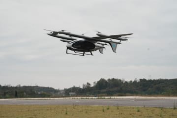 中国製2トン級eVTOL、貴州省山間部で低空輸送試験　