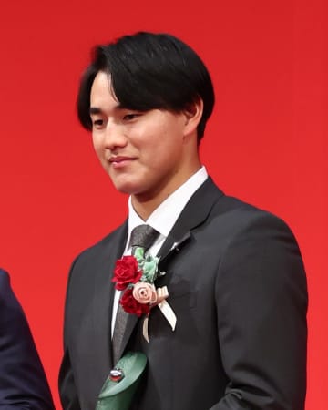 「かっこよすぎて惚れました」ロッテ・西川史礁が先輩からのプレゼント明かす　ファンも驚きの声「渡し方もイケメン」