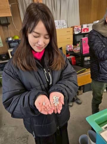 細川直美、真珠養殖場で貴重な体験「皆様には、感謝しかありません」