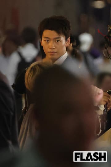 竹内涼真『じゃあつく』の “勝男ファッション” が大反響！ 過去には “奇抜ヘア” も自分のものにした無双ぶり