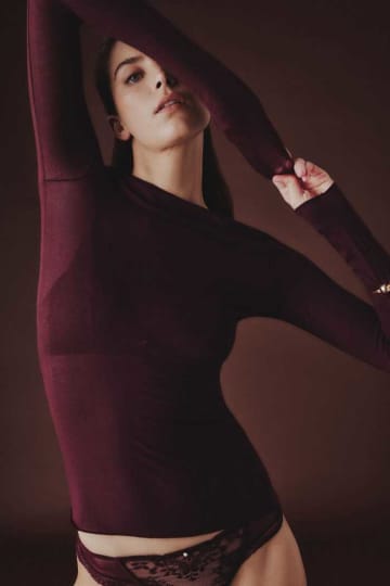 Intimissimiの「ウルトラライトカシミヤインナー」で冬をアップデート！