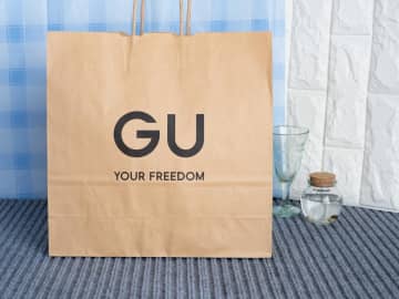 まだまだ「ブルーシャツ」が主役♡【GU】大人が真似したい「お手本コーデ」