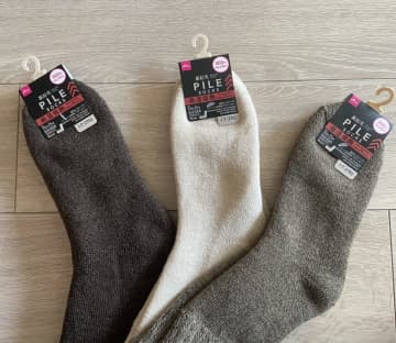 冷え性さん必見｜ダイソー 裏起毛ソックスは本当に暖かい？330円とは思えない吸湿発熱の実力を徹底検証