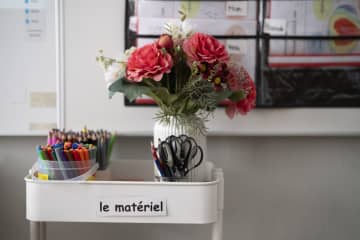 多言語国家スイスで、なぜバイリンガル校は稀なのか