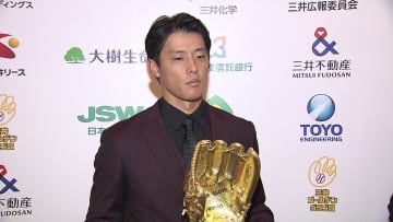 「奇跡でしょ」高校の先輩後輩の楽天・辰己涼介と阪神・近本光司がそろって5年連続GG賞受賞「辰己と長くプレーできるように頑張ります」