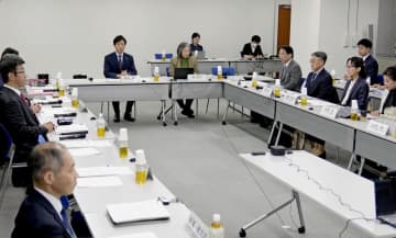 外国人政策、有識者が議論　政府設置会議の初会合