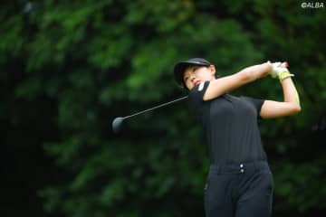 高木萌衣と東浩子が首位で最終日へ　馬場咲希は52位【JLPGAファーストQT A地区】