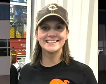 14歳の少年に「胸を見せつけ陰部を露出」消防署長の妻（34歳）が未成年への“不適切”な接触で起訴