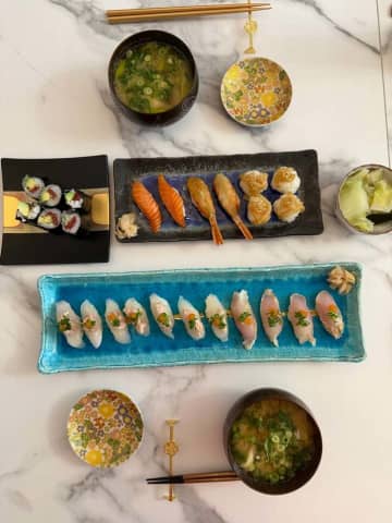 川崎麻世、妻と一緒に釣った魚で調理「楽しいし幸せを感じるんです」