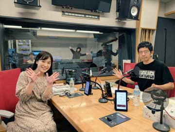 プチ鹿島が3年前の記事と今の記事を読み比べ！　キーワードは“新しい戦前”