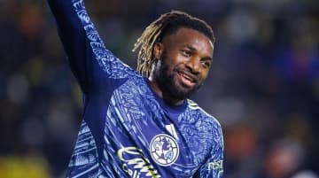 「噂で混乱させてはいけない」元ニューカッスルの快速ウィング、ハイチ代表でのW杯出場を否定