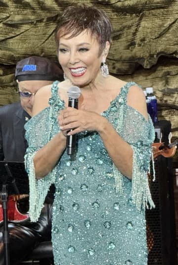 池畑慎之介、祝10回記念OZIBAライブに豪華な観客！“番長”“ミスターフルスイング”の姿が！