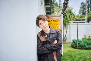 入野自由、2026年春に3都市をめぐるライブツアー『Humor is Human』開催　LINE公式アカウント開設も