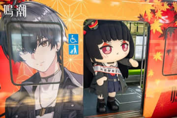 秋の京都を『鳴潮』がジャック！京阪＆叡電を黒髪セーラー女子「千咲」ラッピング電車が彩る【イベントレポ】
