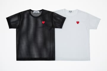 プレイ・コム デ ギャルソンのメッシュTシャツ、赤or黒のハートエンブレム