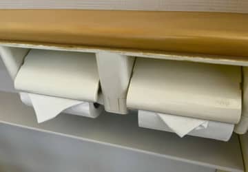 「すべての音が聞こえました」職場トイレが地獄すぎた　冬は極寒、しかも女性社員50人で個室2つ