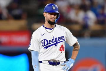 新たに発見されたド軍優勝直前の珍光景　別アングルが捉えていた“信頼”に反響「私も気づいた」