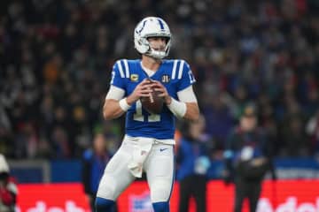 コルツQBジョーンズ、腓骨骨折と判明