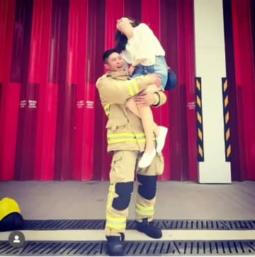 香港火災で殉職した消防士の恋人「あなたは私の誇り、もう一度あなたの手を握りたくてたまらない」