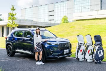 ホンダ「WR-V」にキャディバッグ何個積める？ ツアータイプが真横にスッポリIN