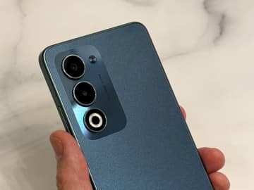 約3万円でAIをガシガシ使える大容量バッテリー搭載スマホ「OPPO A5 5G」発表（スマホ沼）