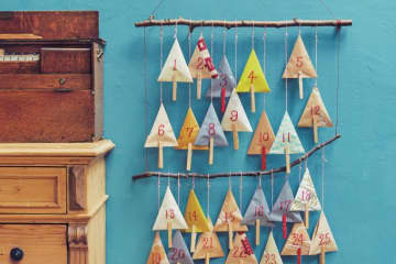 クリスマスが待ち遠しい♪ おうちにある紙ですぐできる「森のアドベントカレンダー」を作ろう♪