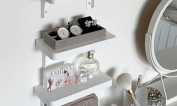 家でもお出かけでも便利！【セリア】「プチプラでおしゃれ」「めっちゃ快適」おすすめアイテム5選