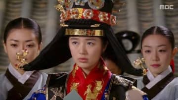 超期待作で共演するIUとビョン・ウソク、低迷続くMBCドラマを救うことができるか…不安点も？