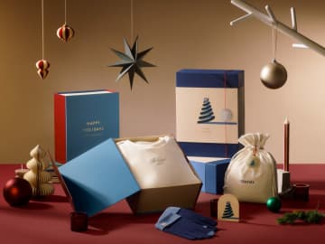 リカバリーウェア「BAKUNE」がブランド初のクリスマス限定品。上下セットの購入で手袋のプレゼントも