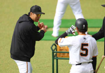 巨人 イ・スンヨプ氏が来季一軍打撃コーチに 日韓通算626本塁打の”アジアの大砲”がG打線の再建を担う