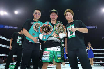 天心撃破の3日後…井上尚弥が粋なサプライズ　“特製ベルト”贈られた弟・拓真も「びっくり」