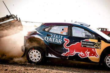 着地の衝撃でリヤハッチが脱落も「それでもラリー1は楽しかった！」とアル-アティヤ／第14戦デイ2 コメント集
