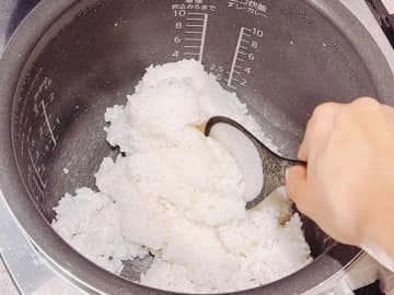 残ったごはんを冷凍保存するときはラップより断然こっち！「早く知りたかった！」