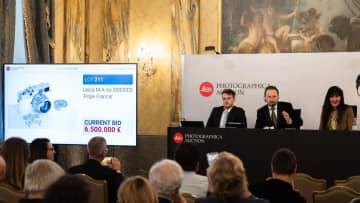 落札額は約10億円！前ローマ教皇の「ライカ」が予想の100倍近い価格で競り落とされる