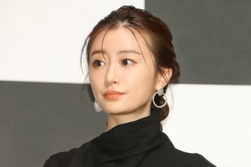 松本まりか、靴下を“コレ”に変えて健康キープ　女優たちは「結構やってます」