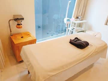 【広尾】白亜邸宅を独り占め♡ 極上ハンドとアロマで自分を甘やかす休日