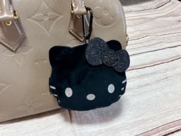 大人かわいいハローキティ付録がでたよ！チャーム＆ポーチ2点セット実物レビュー♪