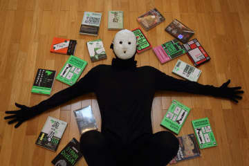 雨穴『変な絵』、イギリス「Book of the Year」最終候補にノミネート　世界累計200万部突破