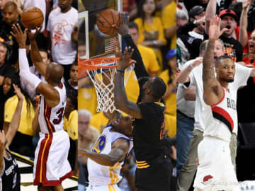 現地メディアが「25年間における“NBAのコートで起きた最も衝撃的な瞬間”」を発表
