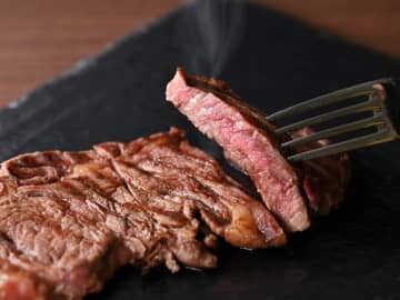 【食べ放題ニュース】ステーキもチーズインハンバーグも食べまくれ！人気食べ放題レストランがリフレッシュオープン