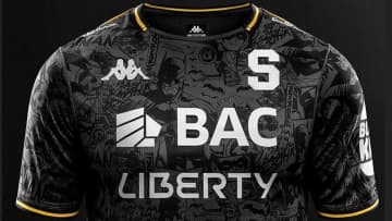 世界3位のクラブ、「バットマン」ユニフォームを発表！サッカー史上初の“完全コラボ”が実現