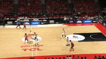 「なんじゃこりゃ！」バスケ日本代表、“残り０秒”で衝撃ロングシュート成功「ディープすぎる」超絶ブザービーターにアリーナ騒然